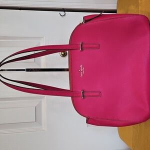Kate Spade Cedar Street Elissa Shoulder Bag Like New Condition